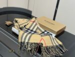 Burberry Double-Sided Cashmere Scarf Knight Emblem & Check Pattern Reversible An Excellent Choice For Personal Use Or As A Gift - Image 2