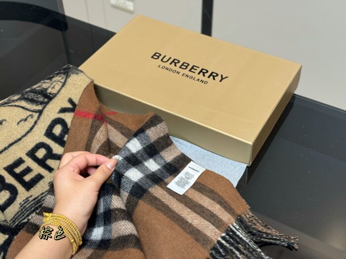 Burberry Double-Sided Cashmere Scarf Knight Emblem & Check Pattern Reversible Ideal For Personal Use Or As A Gift - Image 2