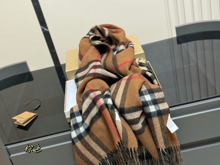 Burberry Double-Sided Cashmere Scarf Knight Emblem & Check Pattern Reversible Ideal For Personal Use Or As A Gift - Image 8