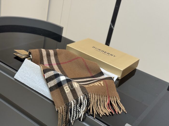 Burberry Classic Large Check Wool & Silk Scarf - Soft Texture - Suitable For Gentlemen - Image 1