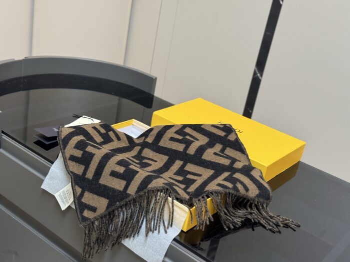 Fendi Double-Sided Wool Scarf - Caramel-Coloured Warm Shawl (Original Single With Box) - Image 2