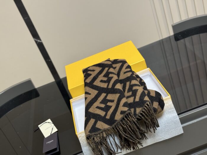 Fendi Double-Sided Wool Scarf - Caramel-Coloured Warm Shawl (Original Single With Box) - Image 7