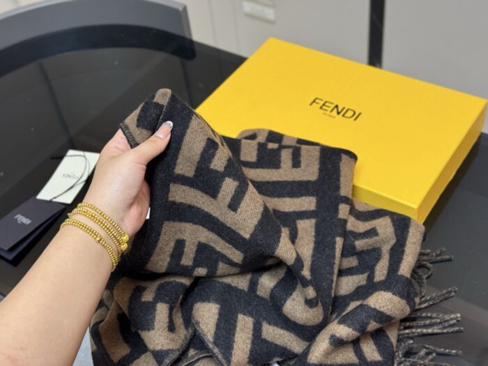 Fendi Double-Sided Wool Scarf - Caramel-Coloured Warm Shawl (Original Single With Box) - Image 9