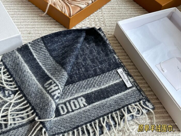 Dior New Cashmere Scarf 100% Cashmere Warm And Comfortable - Image 2