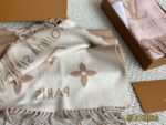 Louis Vuitton Authentic Cashmere (Chip Design) Scarf Classic Floral Logo Pattern Comfortable, Warm And Versatile - Image 11