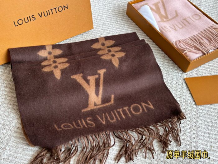 Louis Vuitton Authentic Cashmere (Chip Design) Scarf Classic Floral Logo Pattern Comfortable, Warm And Versatile - Image 14