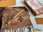 Louis Vuitton Authentic Cashmere (Chip Design) Scarf Classic Floral Logo Pattern Comfortable, Warm And Versatile - Image 15