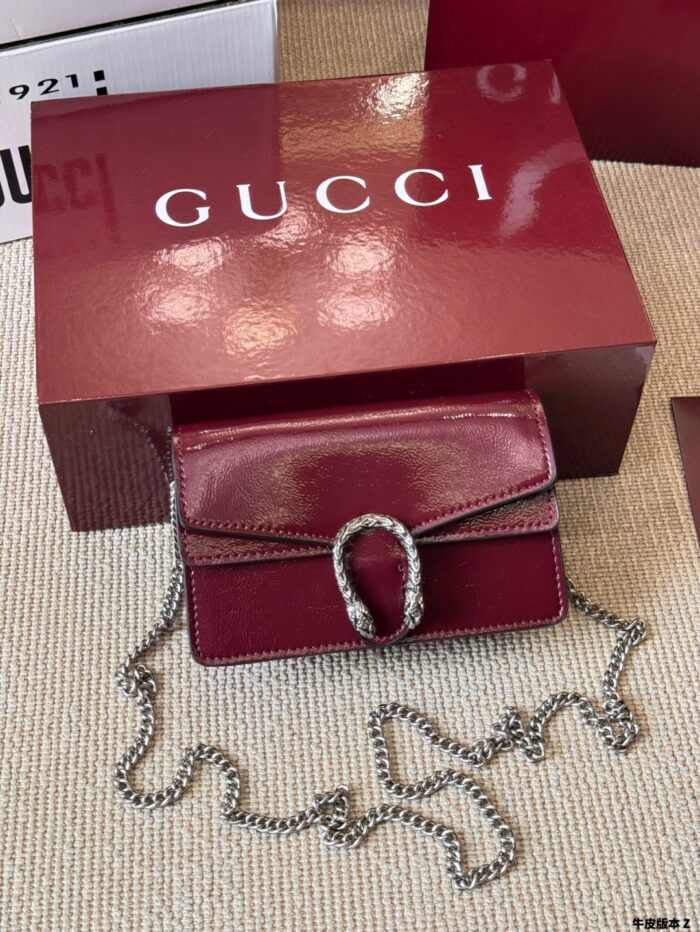 Gucci Supermini Dionysus Patent Calfskin Double Tiger Head Silver Buckle Suede Lining Fits Plus-Sized Phones - Image 2