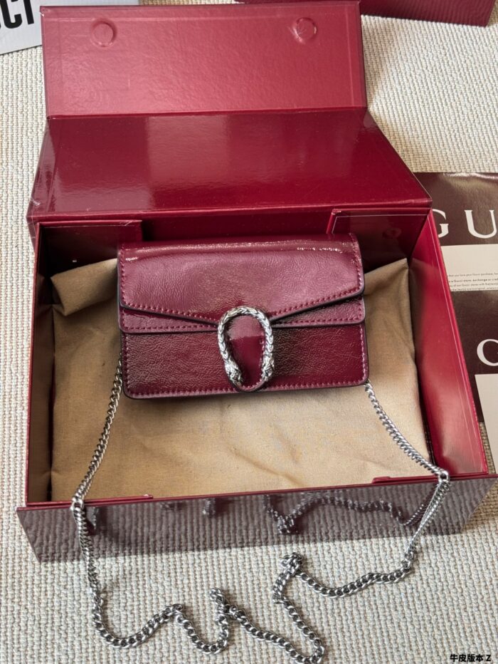 Gucci Supermini Dionysus Patent Calfskin Double Tiger Head Silver Buckle Suede Lining Fits Plus-Sized Phones - Image 3