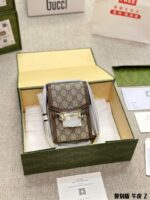 Gucci 1955 Vintage Series Replica Calfskin Phone Pouch Double G Pattern Horse Bit Buckle Adjustable Shoulder Strap Hard-Wearing And Versatile - Image 2