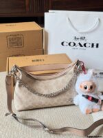Coach Juliet Hobo Shoulder Bag Black Oil-Waxed Leather Full Zip Closure Retro Sweet-Edgy Aesthetic With Charm - Image 12