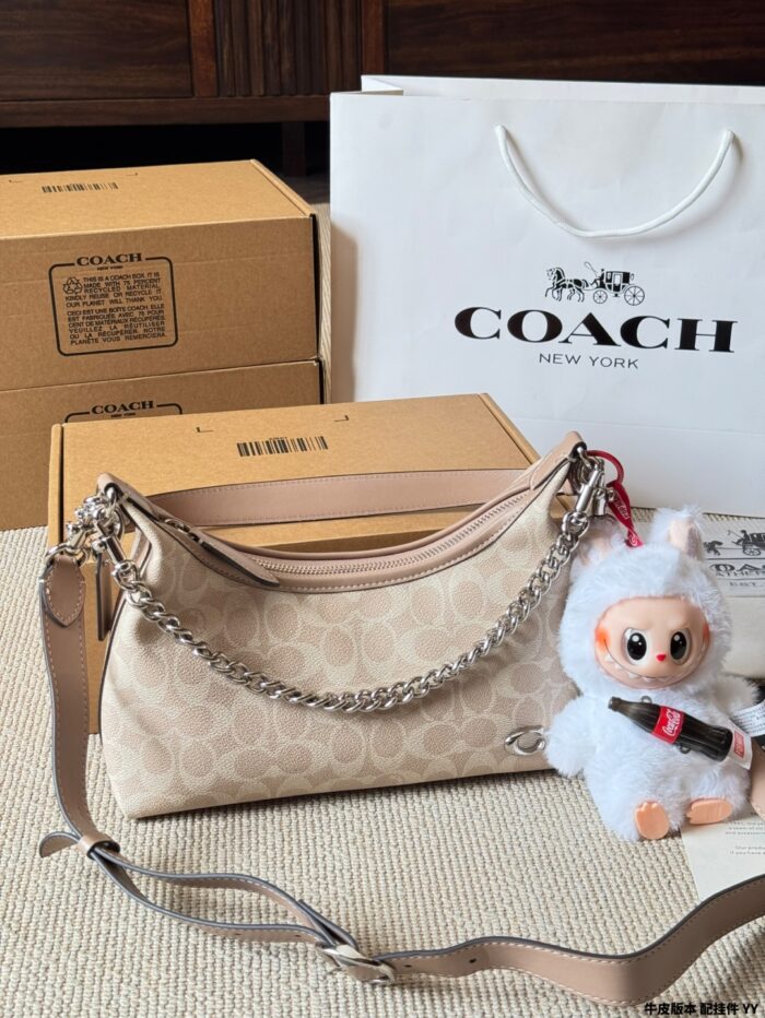Coach Juliet Hobo Shoulder Bag Black Oil-Waxed Leather Full Zip Closure Retro Sweet-Edgy Aesthetic With Charm - Image 12
