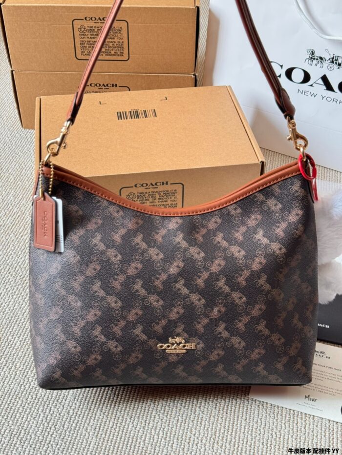 Coach Laurel Wander Bag (With Charm) Classic Moon Bag With Generous Capacity - Image 3