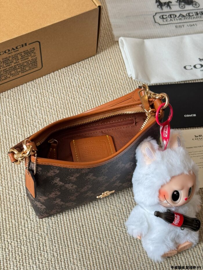 Coach Laurel 19 Mini Wander Bag - New Everyday Crossbody Style - Image 9