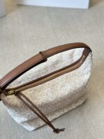 Loewe Ss24 Cubi Bento Bag Embroidered Design Adjustable Shoulder Strap Effortlessly Chic Underarm Bag - Image 7