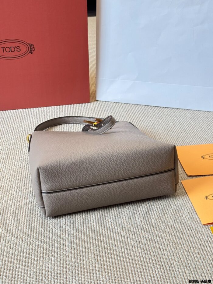 Tod'S Replica Edition Cowhide Shoulder Tote Minimalist, Practical, Lightweight And Hard-Wearing - Image 8