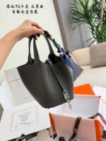 Hermès Shopping Basket Premium Tc Leather Upgrade Edition Complete Packaging Edge Oil Coating With Subtle Granular Texture Exquisitely Engraved Lock Head - Image 9
