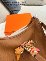 Hermès Evelyne 29 Tc Calfskin Leather With Full Steel Hardware And Safir Thread Casual Large Capacity Bag - Image 6