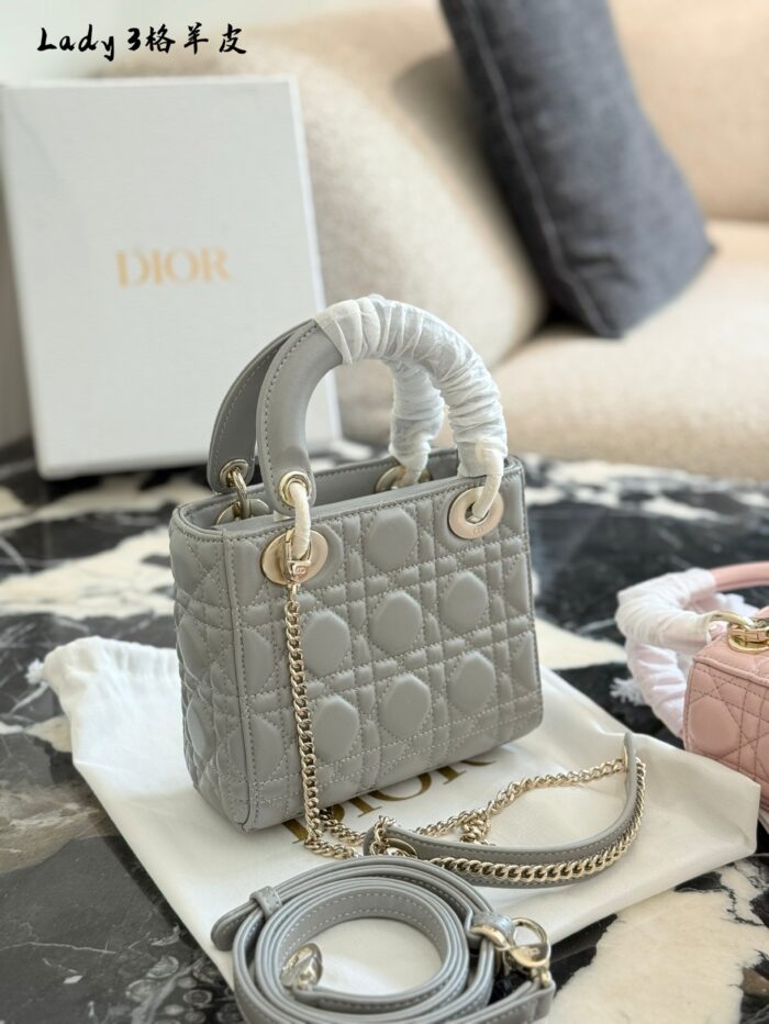 Dior Lady Dior Three-Compartment Handbag Small Leather Texture Dior Monogram Pendant Versatile For Multiple Occasions - Image 16