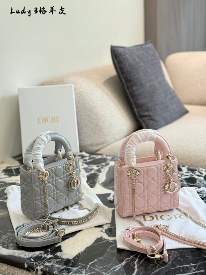 Dior Lady Dior Three-Compartment Handbag Small Leather Texture Dior Monogram Pendant Versatile For Multiple Occasions - Image 17