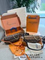 Louis Vuitton Wallet On Chain Ivy Handbag Upgraded Version With Full Steel Hardware Reversed-Colour Flap Black Shoulder Strap