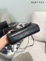 Ysl Nolita Black & Gold Flap Envelope Bag Lambskin With Diamond Quilting Adjustable Chain Strap For Shoulder Or Crossbody Carry - Image 4