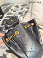 Ysl Nolita Black & Gold Flap Envelope Bag Lambskin With Diamond Quilting Adjustable Chain Strap For Shoulder Or Crossbody Carry - Image 7