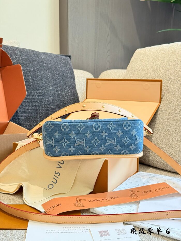 Louis Vuitton June New Arrival Denim Monogram French Bag - Image 5