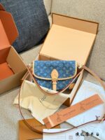 Louis Vuitton June New Arrival Denim Monogram French Bag - Image 8