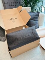Coach City Tote Monogram Tote Bag New Monogram Magnetic Closure Design - Image 6