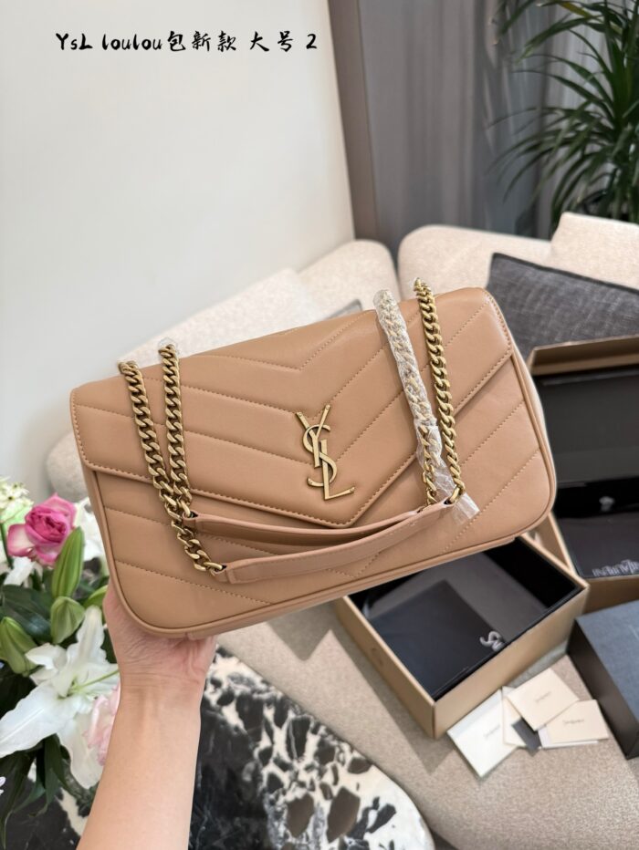 Yves Saint Laurent 25 Pre-Spring Loulou Lambskin Herringbone Quilted Envelope Bag With Chain Strap For Shoulder Or Crossbody Wear - Image 1
