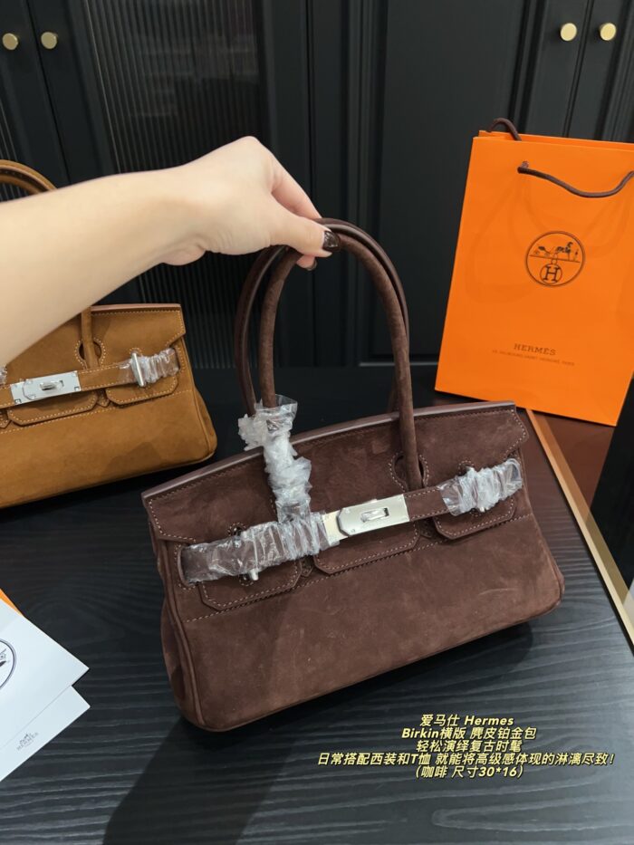 Hermès Birkin Horizontal Suede Platinum Bag Retro Chic Structured Simplicity - Image 2