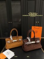 Hermès Birkin Horizontal Suede Platinum Bag Retro Chic Structured Simplicity - Image 10