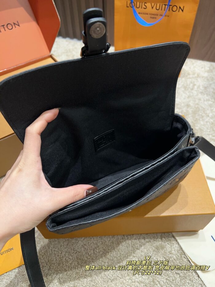 Louis Vuitton Montsouri Embossed Crossbody Messenger Bag Chip Edition All-Black Design Wide Shoulder Strap For Versatility Dual Compartments For Practicality - Image 6
