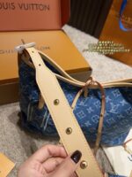 Louis Vuitton Lv24 Limited Edition Denim Carryall Shoulder Bag Dynamic Chip Vegetable-Tanned Leather Rivets Colour-Changing Leather Lightweight And Highly Versatile - Image 4