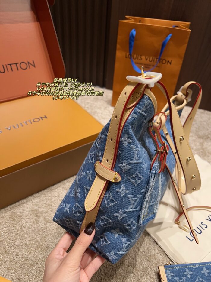 Louis Vuitton Lv24 Limited Edition Denim Carryall Shoulder Bag Dynamic Chip Vegetable-Tanned Leather Rivets Colour-Changing Leather Lightweight And Highly Versatile - Image 5