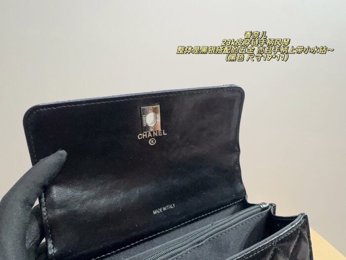 Chanel 23K Leather Chain-Handle Accordion Woc Black & Silver Hardware With Crystal-Studded Handle - Image 8