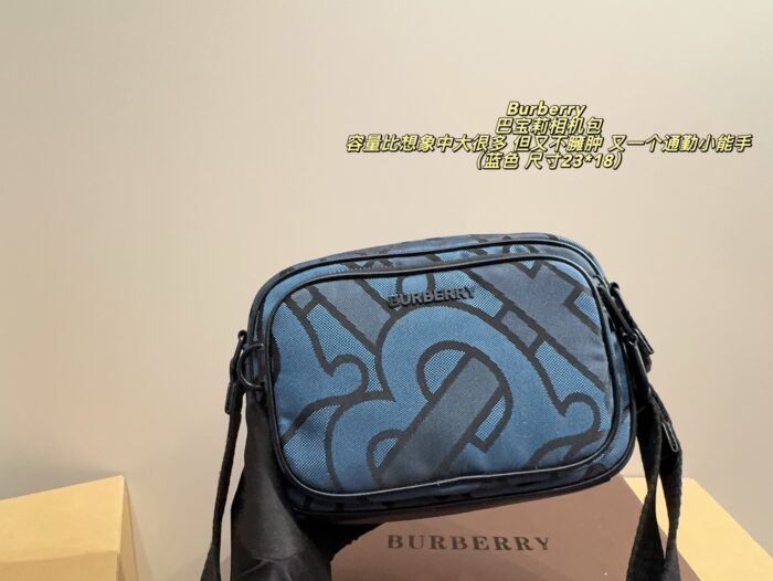 Burberry Camera Bag: Wide Strap, Commuter-Friendly, Generous Capacity, Lightweight Classic Design - Image 11