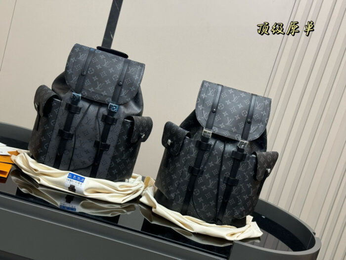 Louis Vuitton Backpack Classic Fabric Superb Handfeel Understated Elegance - Image 5