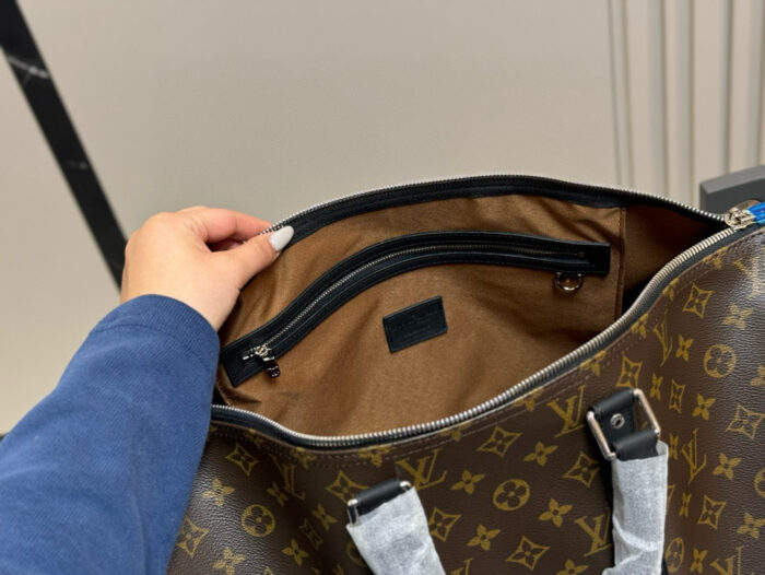 Louis Vuitton Keepall Travel Bag: Spacious, Practical, And Stylish - Image 4
