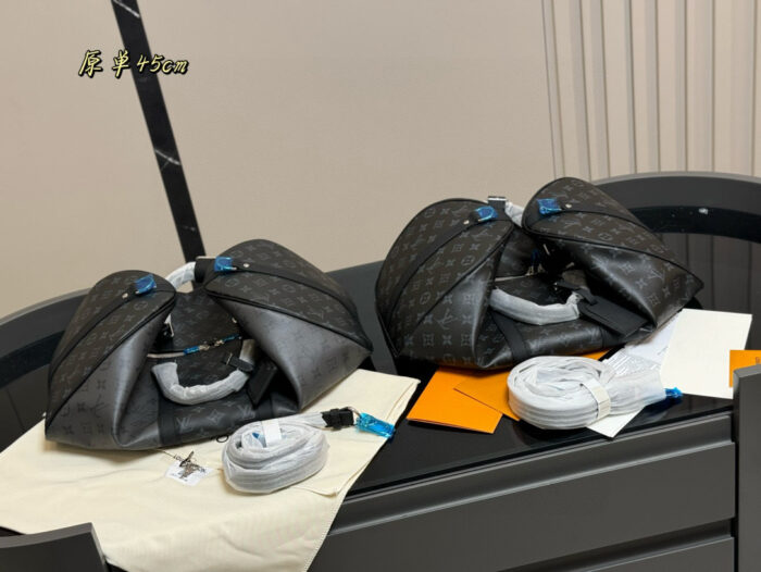 Louis Vuitton Keepall Travel Bag Spacious, Practical, And Stylish – The Perfect Business Or Gym Bag - Image 9
