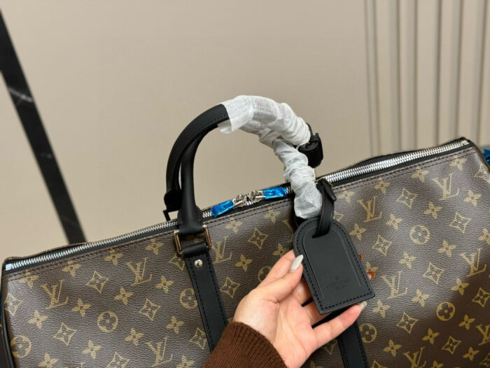 Louis Vuitton Keepall Travel Bag: Practical, Spacious, And Stylish - Image 3