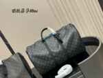 Louis Vuitton Keepall Travel Bag Practical, Large-Capacity Business & Gym Bag - Image 2
