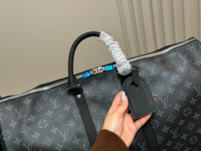 Louis Vuitton Keepall Travel Bag Practical, Large-Capacity Business & Gym Bag - Image 3