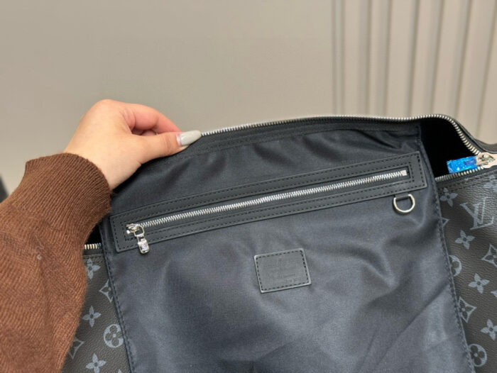 Louis Vuitton Keepall Travel Bag Practical, Large-Capacity Business & Gym Bag - Image 4
