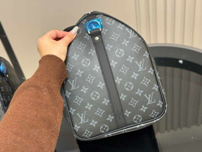 Louis Vuitton Keepall Travel Bag Practical, Large-Capacity Business & Gym Bag - Image 7