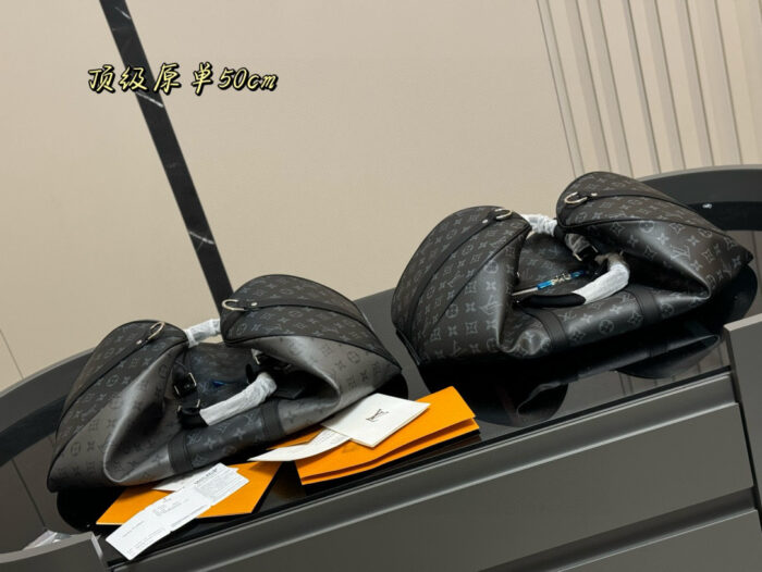 Louis Vuitton Keepall Travel Bag Practical, Large-Capacity Business & Gym Bag - Image 9
