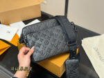 Louis Vuitton Men'S 3-In-1 Multi-Wear Style Authentic Factory-Direct Goods - Image 2