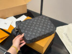 Louis Vuitton Men'S 3-In-1 Multi-Wear Style Genuine Factory-Direct Quality - Image 8