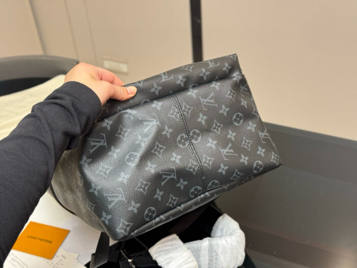 Louis Vuitton Discovery Backpack Spacious Casual Business Backpack For Men Stylish And Cool - Image 9